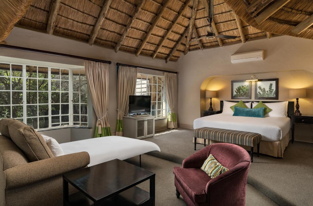 Mount Grace Hotel & Spa Magaliesburg Zewnętrze zdjęcie Executive Suite at the Oyster Box